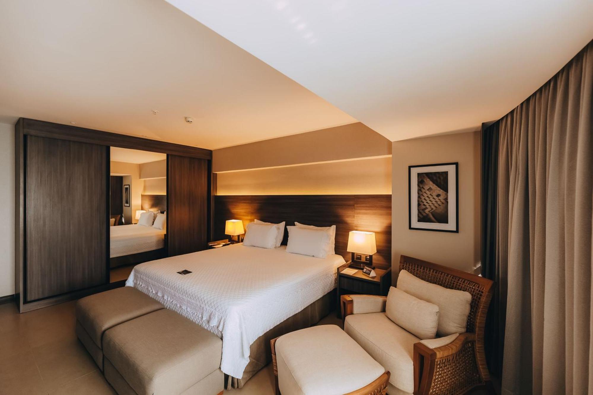ホテル Golden Tulip Natal Ponta Negra エクステリア 写真